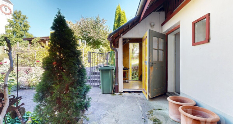 Charmantes Reihenmittelhaus mit Garten in Truttikon ZH image 9