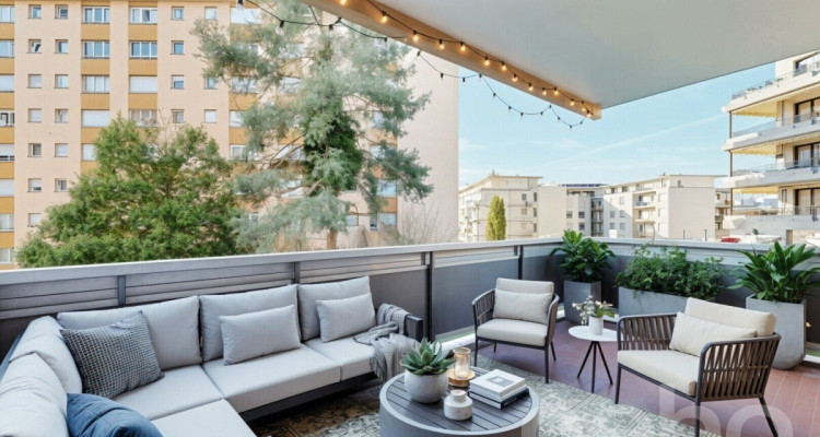 Studio lumineux avec grand balcon au c?ur de Clarens image 1