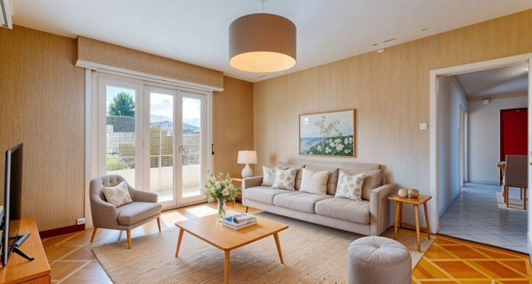 Spacieux 4.5 pièces lumineux avec vue montagne à La Tour-de-Trême image 8