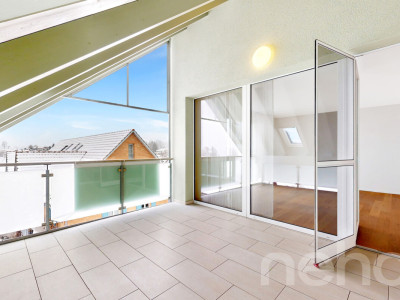 Helle 4.5-Zimmer-Dachwohnung in Weiningen image 10