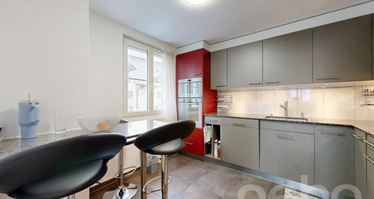 Moderne 4.5-Zimmer-Wohnung image 4