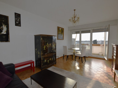 CONFORTABLE APPARTEMENT MEUBLE A THÔNEX image 3