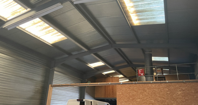 Halle métallique avec charpente métallique image 3