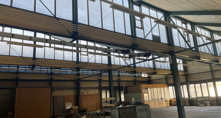 Halle métallique avec charpente métallique image 5