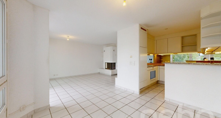 Lichtdurchflutete 4.5-Zimmer-Wohnung in Oberglatt image 5