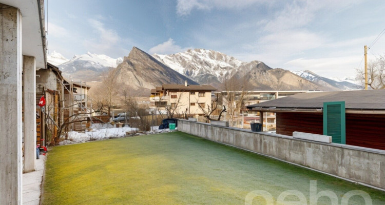 Charmant 3.5 pièces avec grand jardin au centre de Riddes image 3