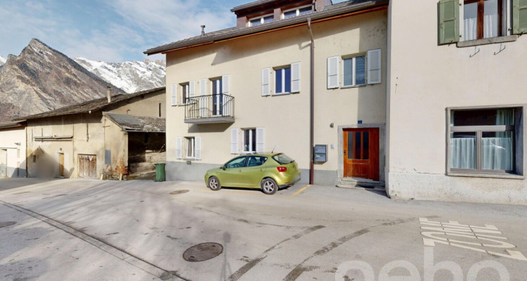 Charmant 3.5 pièces avec grand jardin au centre de Riddes image 9