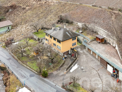 Opportunité rare : maison avec deux appartements image 3