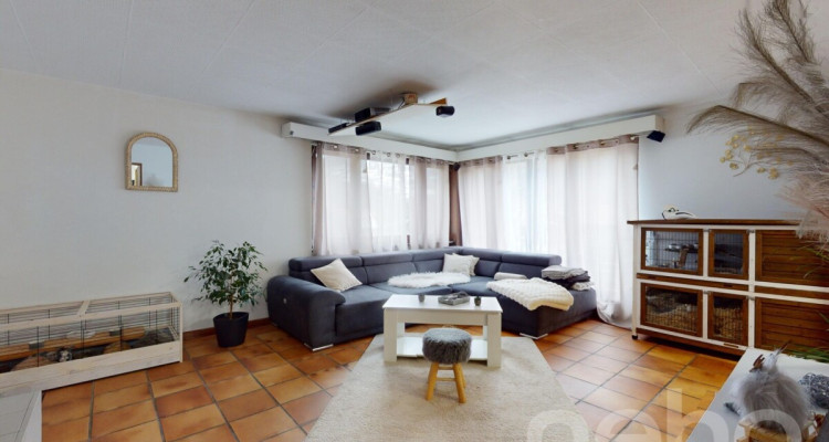 Opportunité rare : maison avec deux appartements image 5