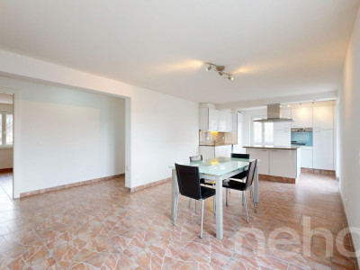 Spacieux duplex rénové de 160 m² au c?ur du village de Riddes image 3