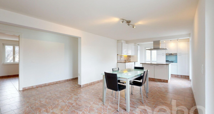 Spacieux duplex rénové de 160 m² au c?ur du village de Riddes image 3