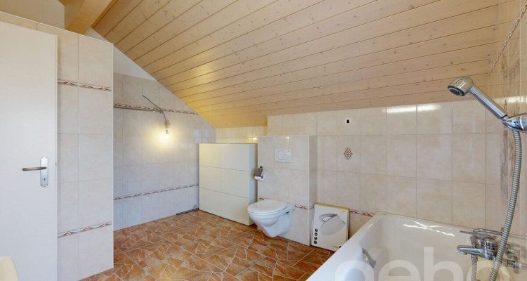 Spacieux duplex rénové de 160 m² au c?ur du village de Riddes image 8