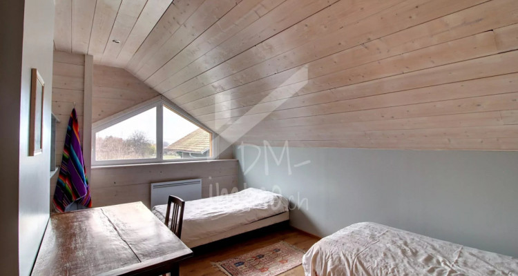 Maison familiale, spacieuse et lumineuse, grand jardin arboré image 8