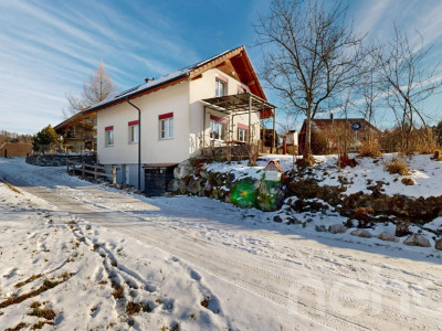 Familienhaus mit Garten, Sonne und Platz für Wohnen und Arbeiten image 1
