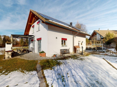 Familienhaus mit Garten, Sonne und Platz für Wohnen und Arbeiten image 12