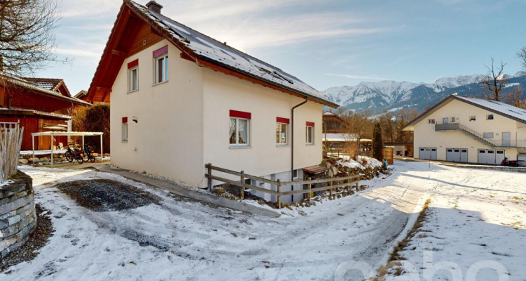 Familienhaus mit Garten, Sonne und Platz für Wohnen und Arbeiten image 2