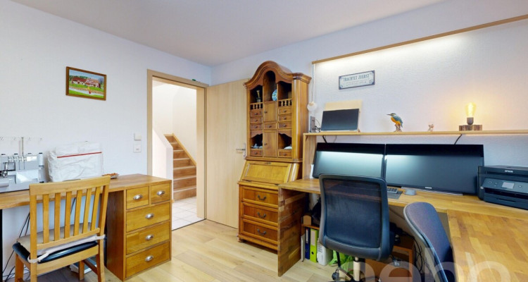 Familienhaus mit Garten, Sonne und Platz für Wohnen und Arbeiten image 5