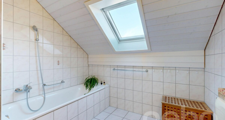 Familienhaus mit Garten, Sonne und Platz für Wohnen und Arbeiten image 9