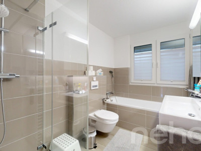 Exklusive 5.5-Zimmer-Wohnung an erhöhter Lage mit Weitsicht image 8