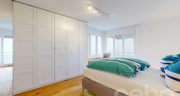 Exklusive 5.5-Zimmer-Wohnung an erhöhter Lage mit Weitsicht image 5