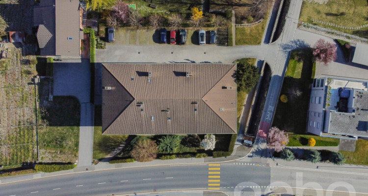 Charmant duplex familial en attique avec vue dégagée sur les montagnes image 1