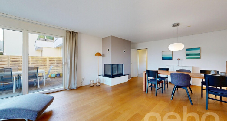 Helles Einfamilienhaus mit Weitsicht, Cheminée und viel Platz image 2