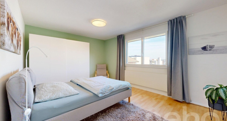 Helles Einfamilienhaus mit Weitsicht, Cheminée und viel Platz image 4