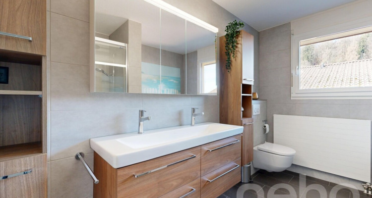 Helles Einfamilienhaus mit Weitsicht, Cheminée und viel Platz image 8