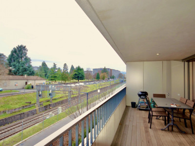 Magnificent 5.5-room apartment with parking and wellness facilities image 8