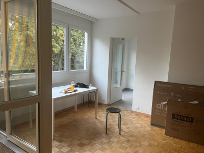 Appartement de 3,5 pièces au 2ème étage situé à Chêne-Bougeries 1224. image 2