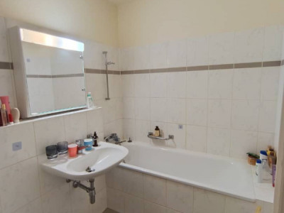 Appartement de 3,5 pièces au 2ème étage situé à Chêne-Bougeries 1224. image 4