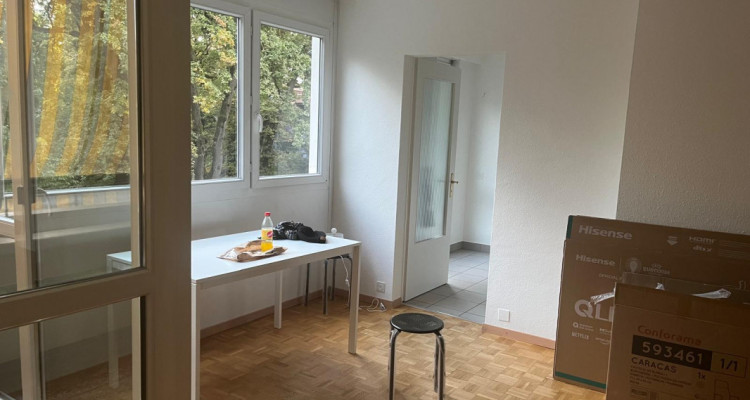 Appartement de 3,5 pièces au 2ème étage situé à Chêne-Bougeries 1224. image 2