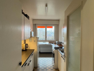 Appartement de 4 pièces au 2ème étage situé au Grand-Saconnex 1218 image 2