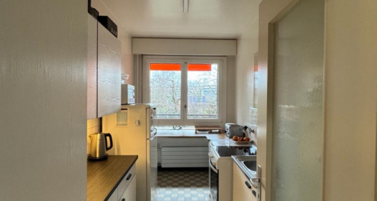 Appartement de 4 pièces au 2ème étage situé au Grand-Saconnex 1218 image 2