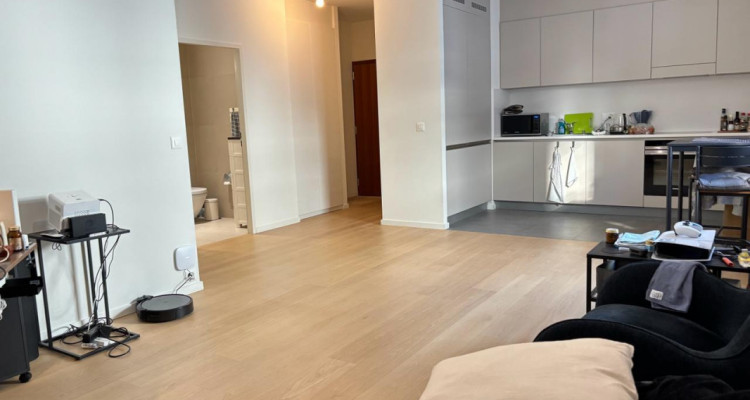 Magnifique et récent 3 pièces, hyper-centre de Genève image 2