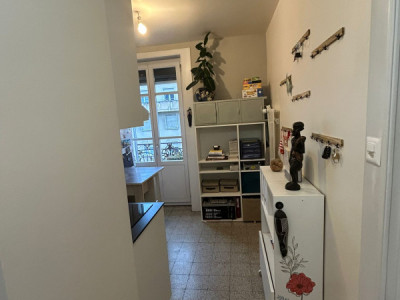 ✨ EXCLUSIVITÉ : Charmant 2 pièces à Plainpalais ! ✨ image 2