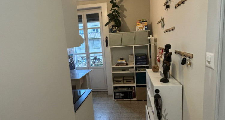 ✨ EXCLUSIVITÉ : Charmant 2 pièces à Plainpalais ! ✨ image 2