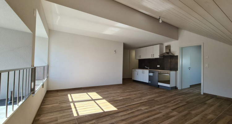 Appartement en attique de 2.5 pièces neuf ! image 1