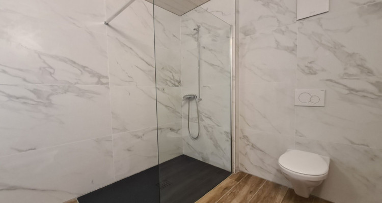 Appartement en attique de 2.5 pièces neuf ! image 7