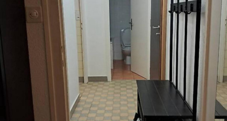 Appartement de 2,5 pièces au 1er étage sans ascenseur à Onex 1213 image 3