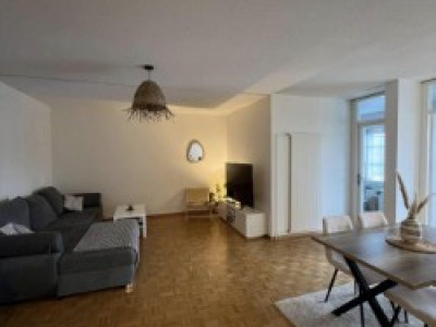 Nous vous proposons un magnifique appartement 3 pièces situé a châtelaine image 2