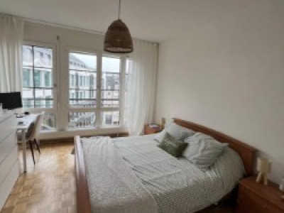 Nous vous proposons un magnifique appartement 3 pièces situé a châtelaine image 3