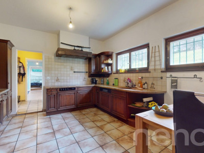 Charmante 10-Zimmer Villa mit Einliegerwohnung image 9