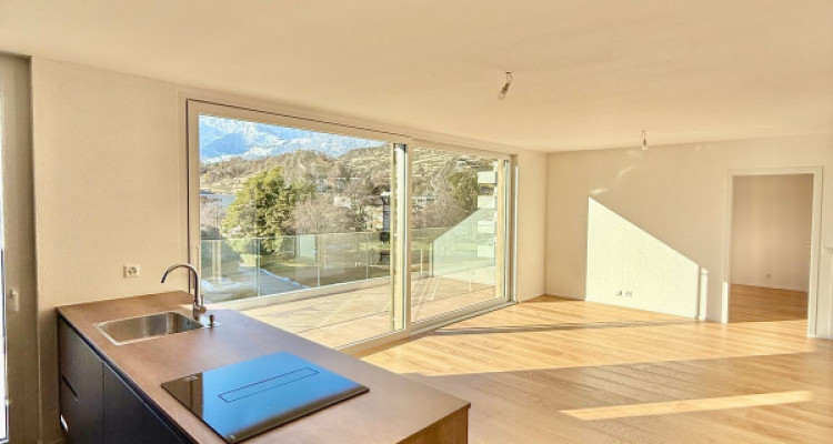 ATTIQUE NEUF DE 3.5 PCES, 112 M2 + TERRASSE PRIVÉE - SION  image 1