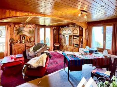 CHALET 4.5 PCES - 122 M2 + NOMBREUSES DÉPENDANCES image 4