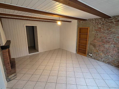 Maison de ville rénovée 5.5 pièces, Située au coeur dAvenches, 2800fr image 3