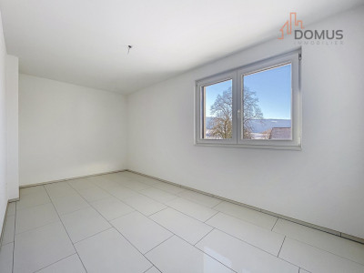 Spacieux appartement moderne avec grande terrasse dans immeuble récent image 9