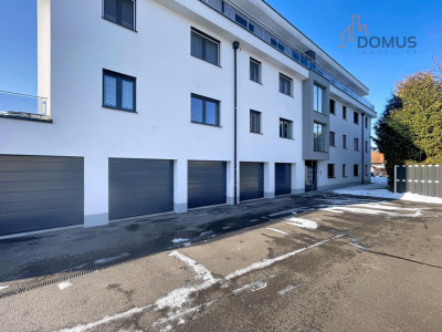 Spacieux appartement moderne avec grande terrasse dans immeuble récent image 13