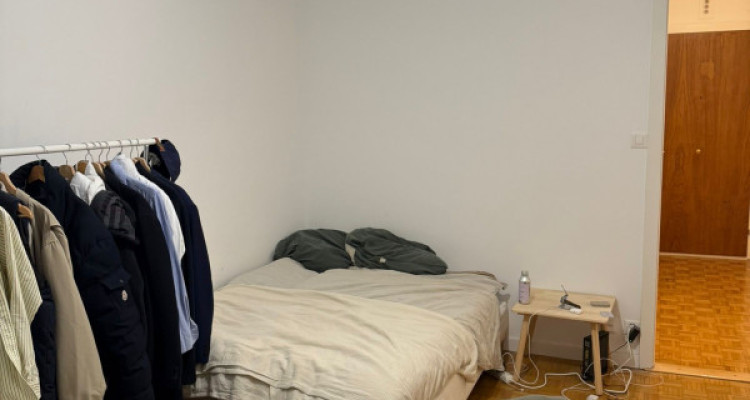 Appartement de 1,5 pièces au 2ème étage situé à Vielle ville - Genève 1204 image 2