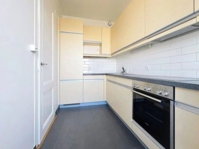 Très joli 2 pièces Hypercentre de Genève image 5